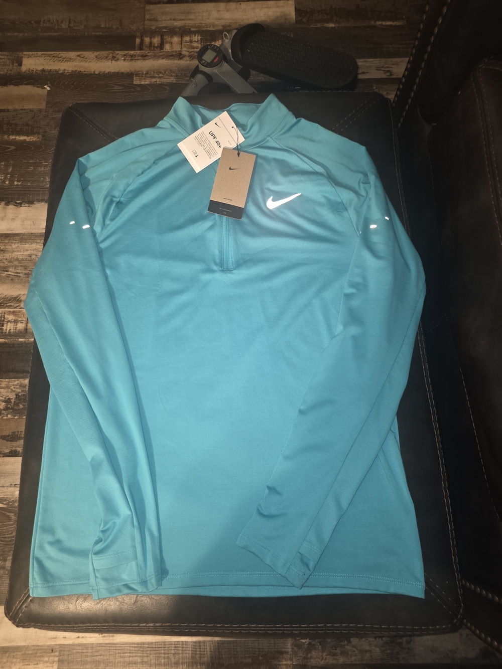 Nike Men’s Quarter-Zip Performance Top - Teal Blue